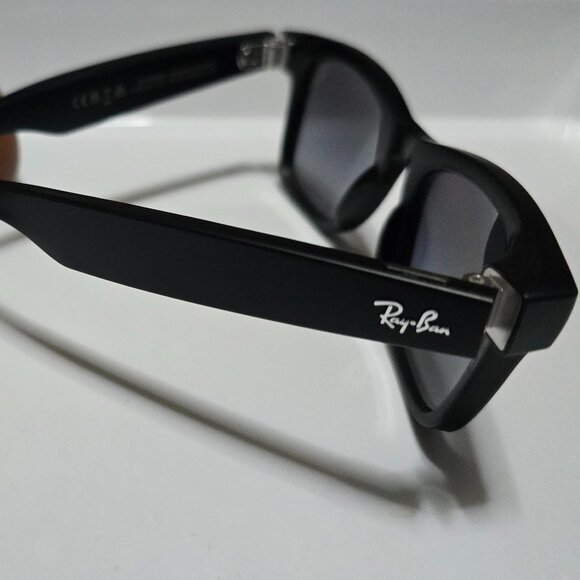 Ray-Ban | Meta RW4006 Wayfarer Sunglasses - Matte Black - Picture 4 of 5